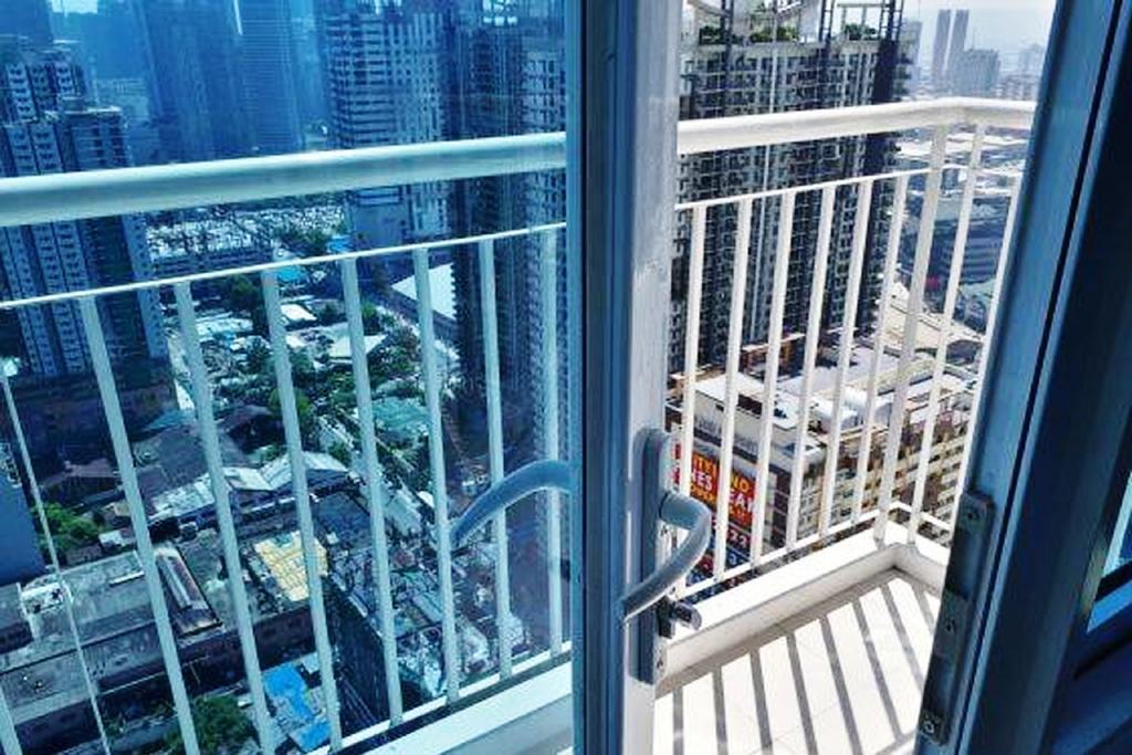 Sm Light - 1br With Balcony Ff