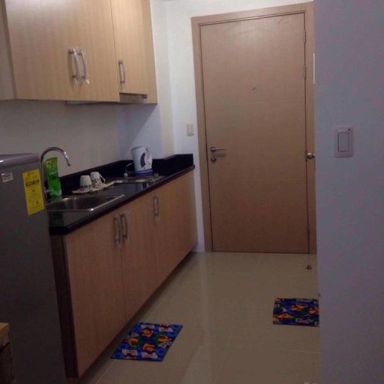 Sm Light - 1br With Balcony Ff Manila